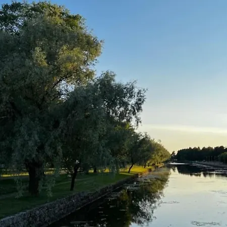 Kaksio Kanaalin Partaalla