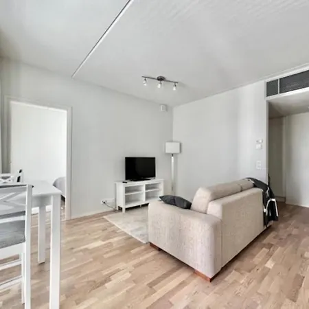 Kaksio Kanaalin Partaalla Rauma