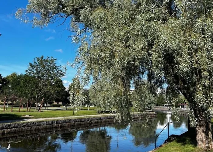 Kaksio Kanaalin Partaalla * Rauma