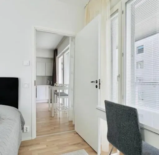 Kaksio Kanaalin Partaalla * Rauma