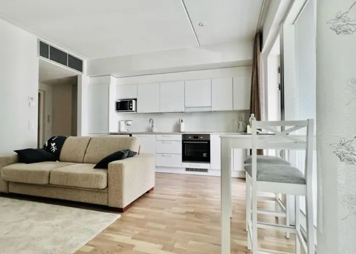 Kaksio Kanaalin Partaalla *