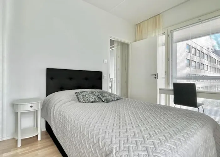 Kaksio Kanaalin Partaalla * Rauma